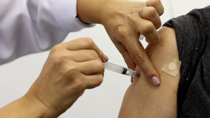 Jandira inicia 2ª etapa da Campanha de Vacinação contra a Influenza