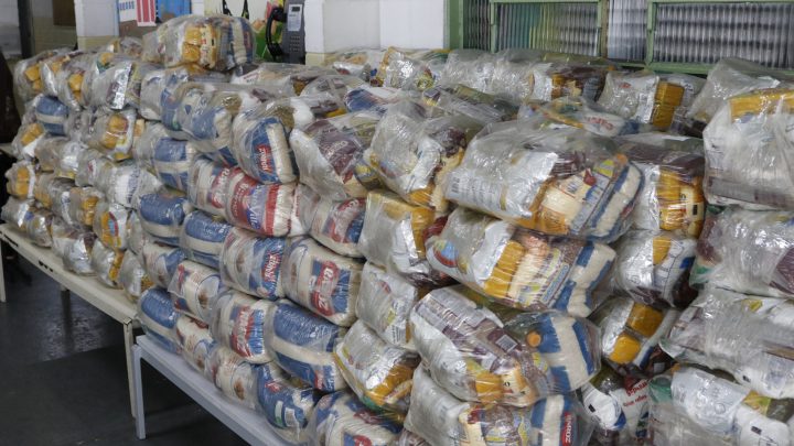 Prefeitura de Jandira inicia entrega da segunda remessa dos itens da merenda