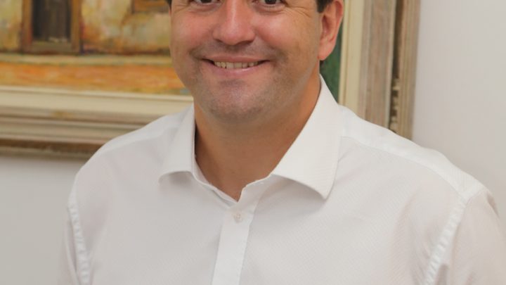 Prefeito Elvis Cezar realiza pronunciamento trazendo informações para a população da cidade