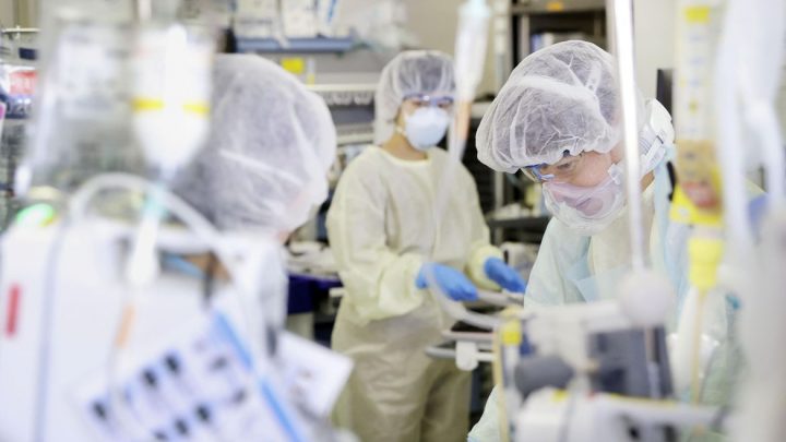 Japão começa a fornecer antiviral recém-aprovado para tratar covid-19