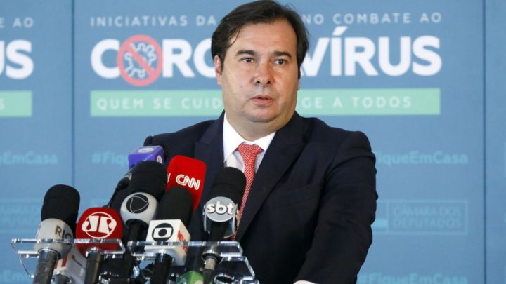 Maia defende prorrogação do auxílio emergencial