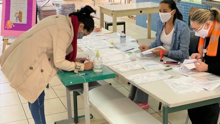 Pais de alunos da rede começam a receber segunda remessa dos itens da merenda