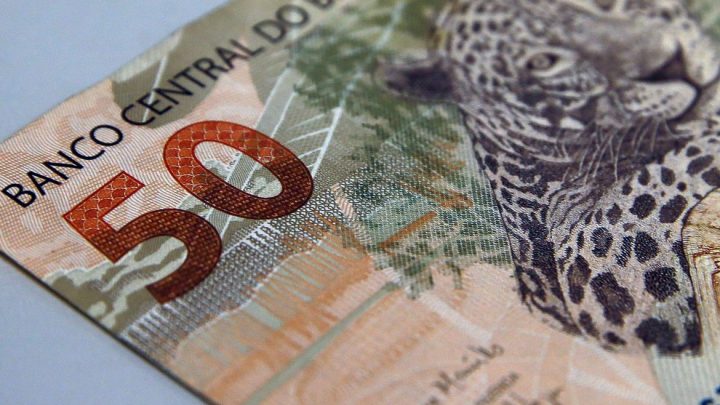 Governo projeta queda de 4,7% na economia este ano