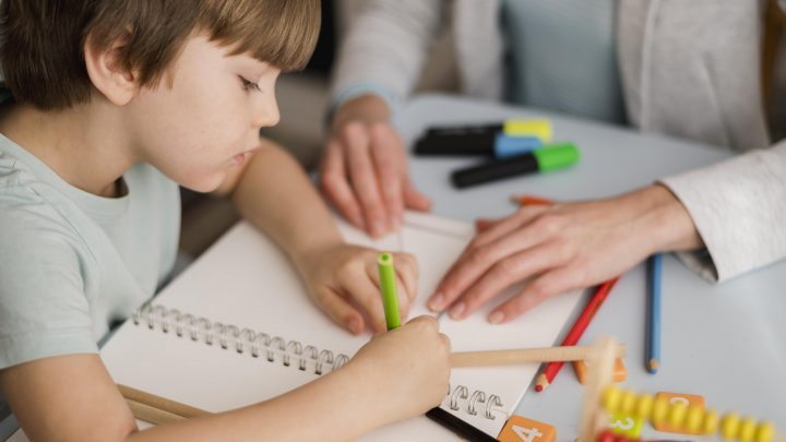 Educação de Jandira disponibiliza conteúdo online para alunos da rede municipal