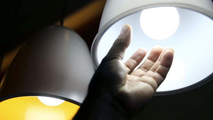 Aneel prorroga até 31 de julho proibição de corte de energia elétrica