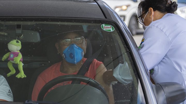 Vacinação contra a gripe é prorrogada, Cotia recebe novas doses e realiza drive-thru no sábado (6)