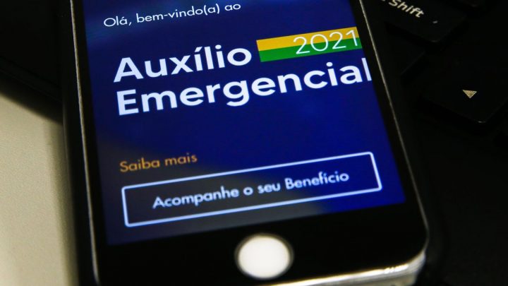 Caixa deve antecipar também a 4ª parcela do Auxílio Emergencial