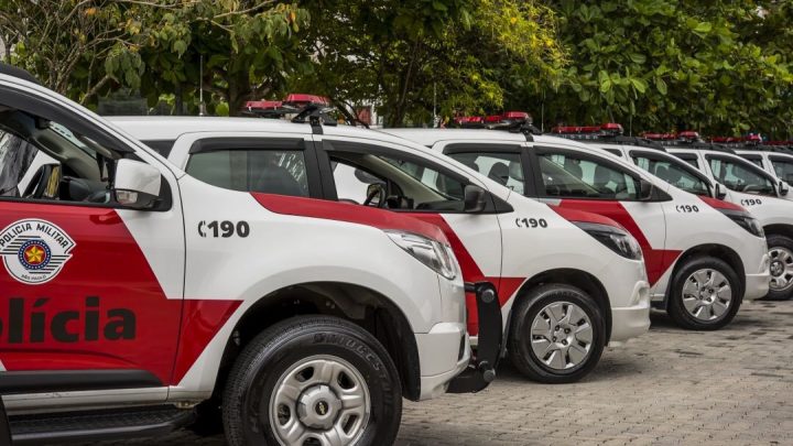 Agentes da Polícia Militar salvam recém-nascido engasgado em Jandira