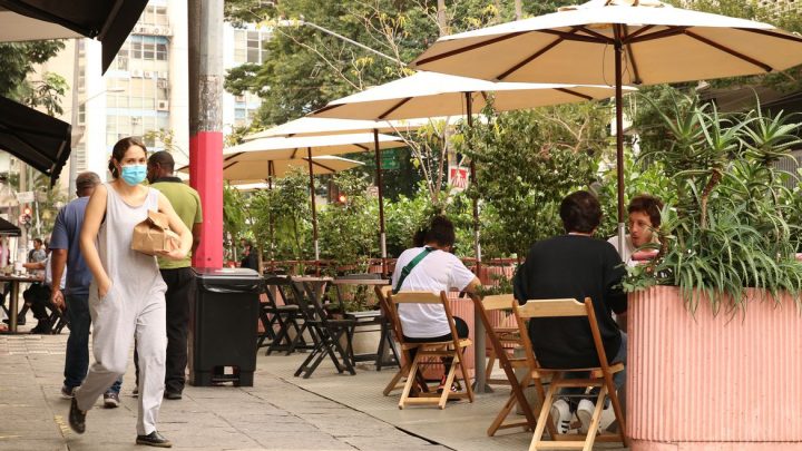 SP libera eventos sociais e feiras corporativas dia 17 de agosto