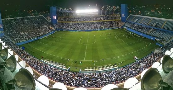 Santos enfrenta Ceará na Arena Barueri neste sábado pelo Brasileirão Série A