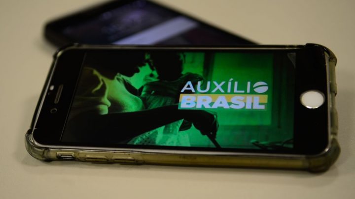Governo paga Auxílio Brasil a beneficiários com NIS final 7