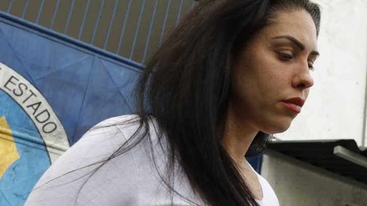 Acusada por morte do filho, Monique Medeiros volta à prisão